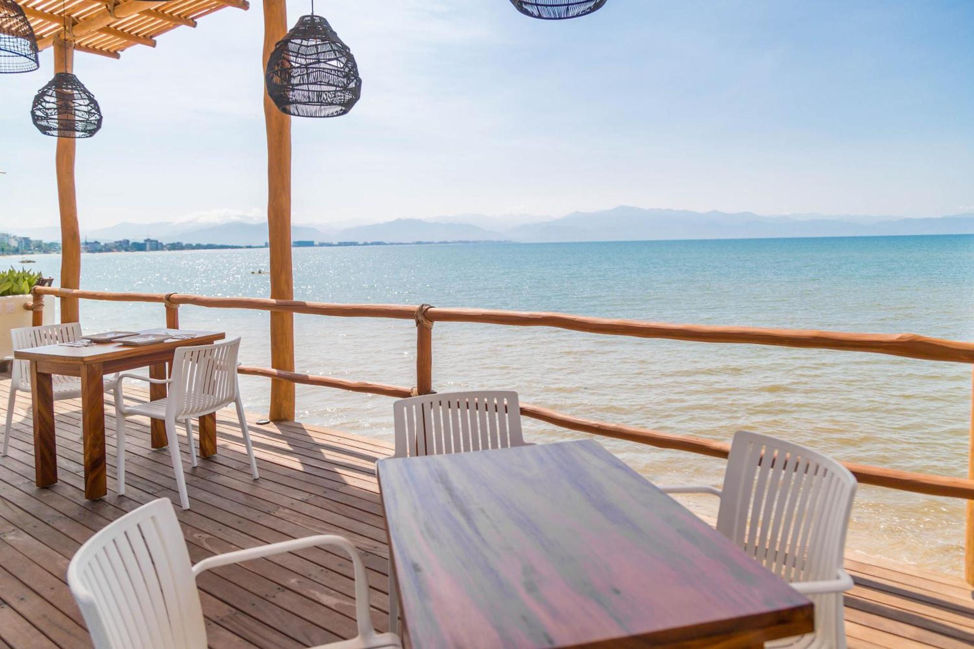 Hotel Ysuri Бусериас Экстерьер фото