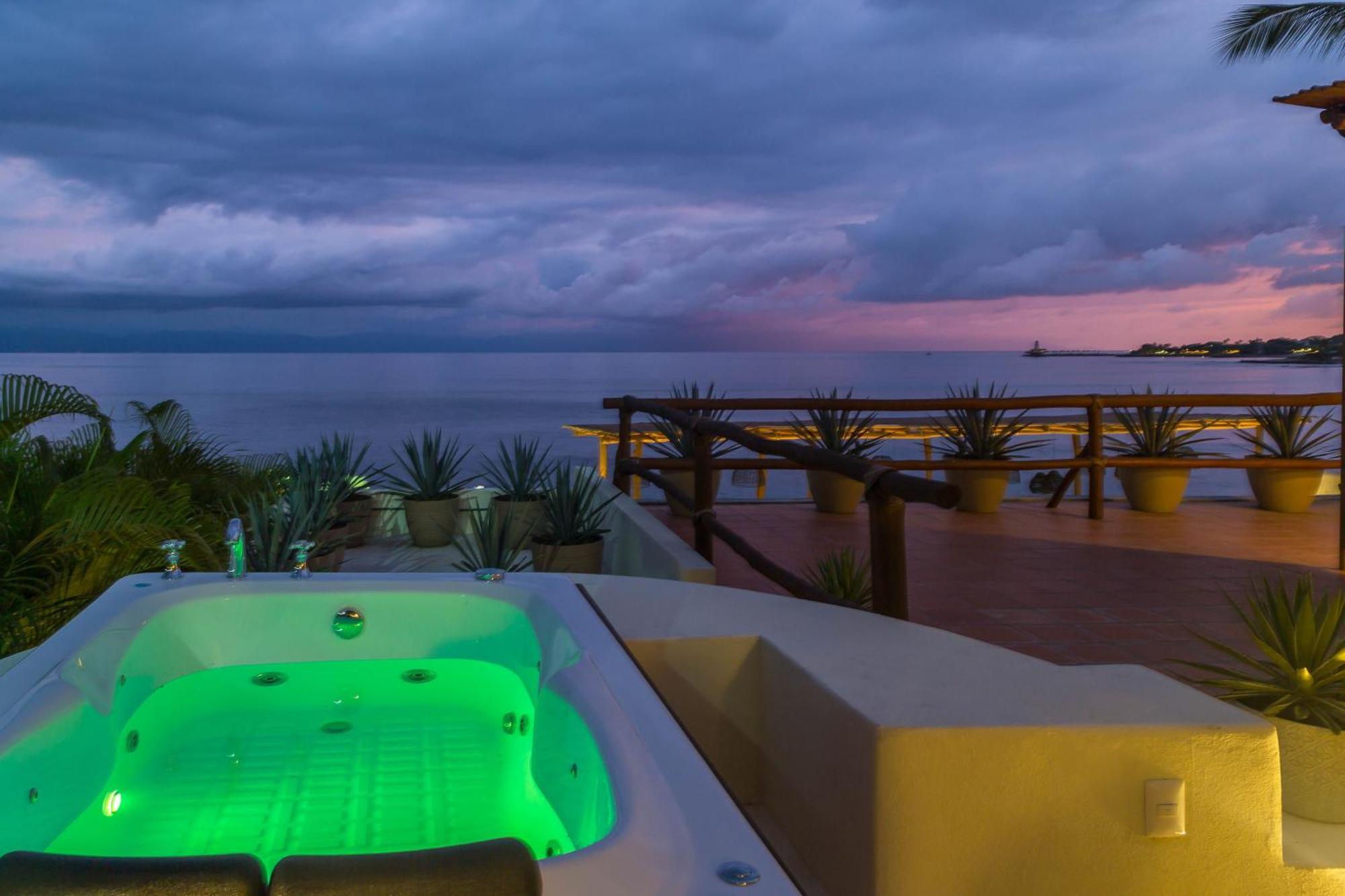 Hotel Ysuri Бусериас Экстерьер фото